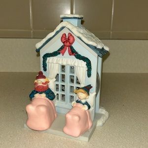 Enesco RUDOLPH AND THE MISFITS MISFITS COTTAGE WATERBALL